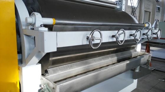 मकई स्टार्च / गेहूं सुखाने की मशीन 220V 380V घूर्णन ड्रम ड्रायर