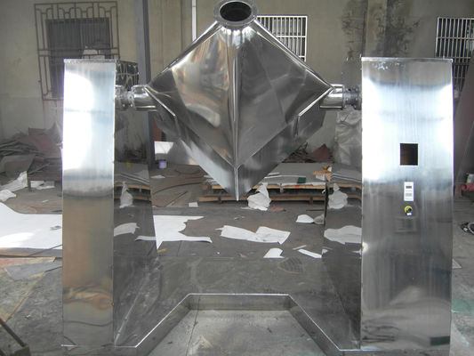1.5kw-22kw बड़ी औद्योगिक मिक्सर मशीनें भोजन / रसायन के लिए स्क्वायर कोन मिक्सर