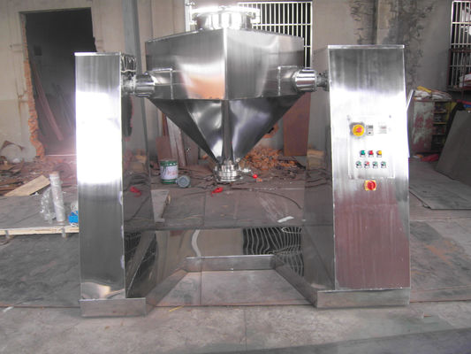 1.5kw-22kw बड़ी औद्योगिक मिक्सर मशीनें भोजन / रसायन के लिए स्क्वायर कोन मिक्सर